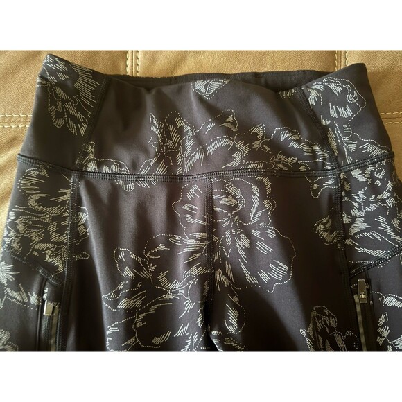Athleta size XS rainier Reflective Tight Alina Bloom Black #985307 - Picture 8 of 12